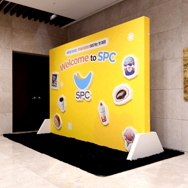 カメレオンで簡単！展示装飾のすべてが揃う