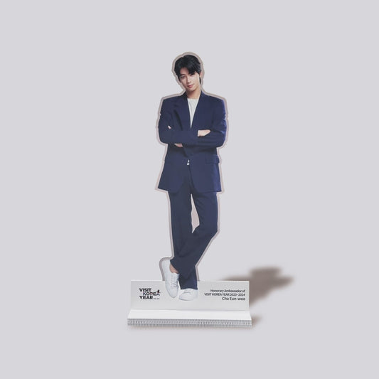 Honeycomb life-size figure